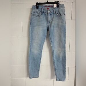 Lucky Brand Light Wash Skinny Jeans